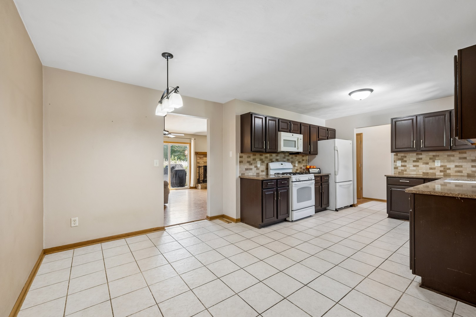 10831 Miller Lane Property Photo 7