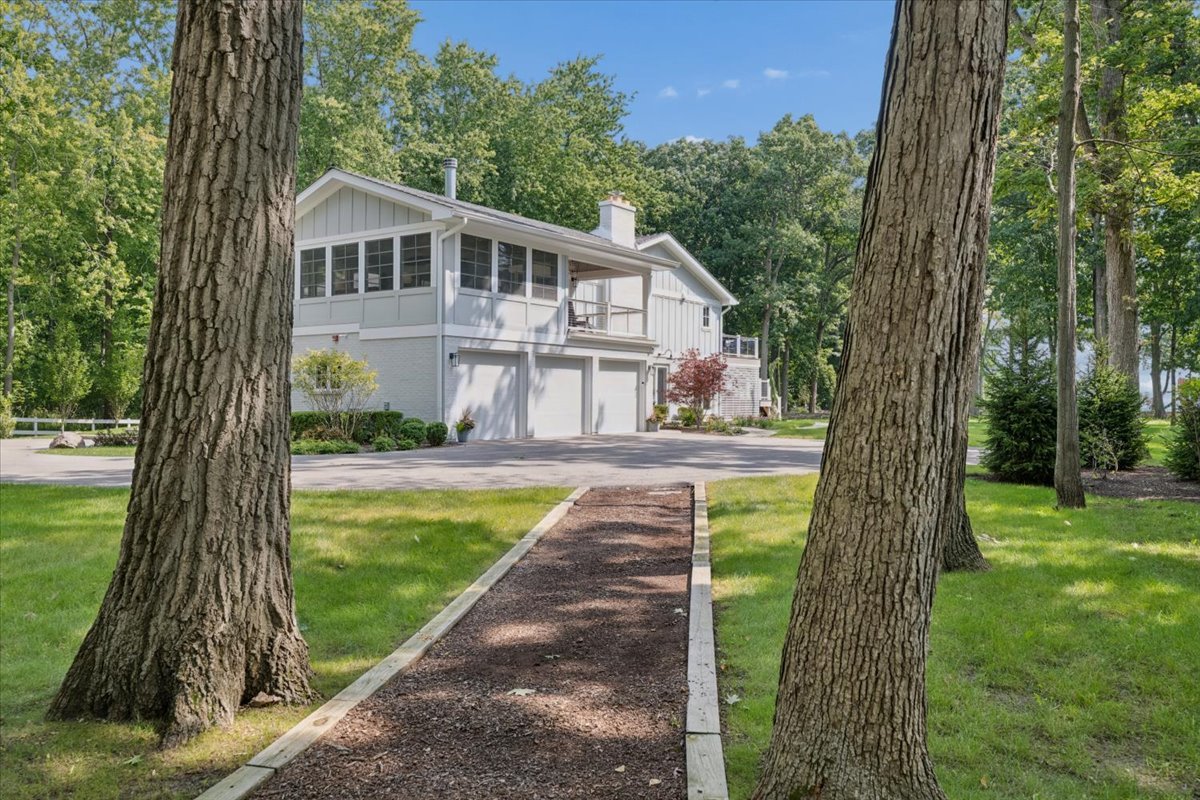 1765 Shore Acres Road Property Photo 5