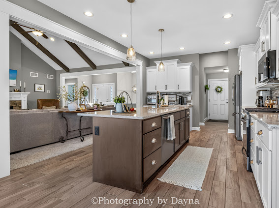 1955 Craftsman Avenue Property Photo 11