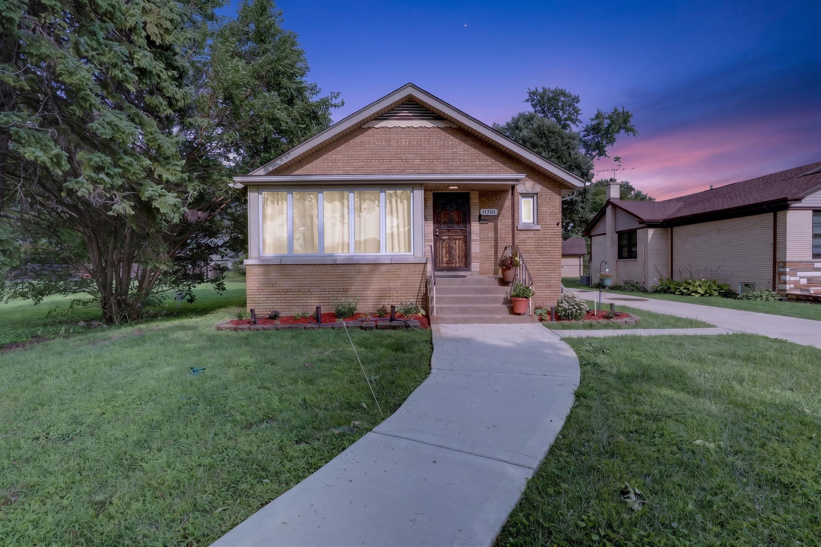 11701 S Bell Avenue Property Photo 1
