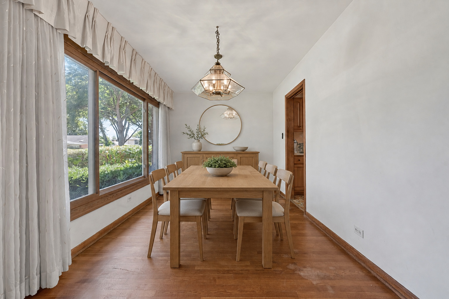 10042 Lamon Avenue Property Photo 12