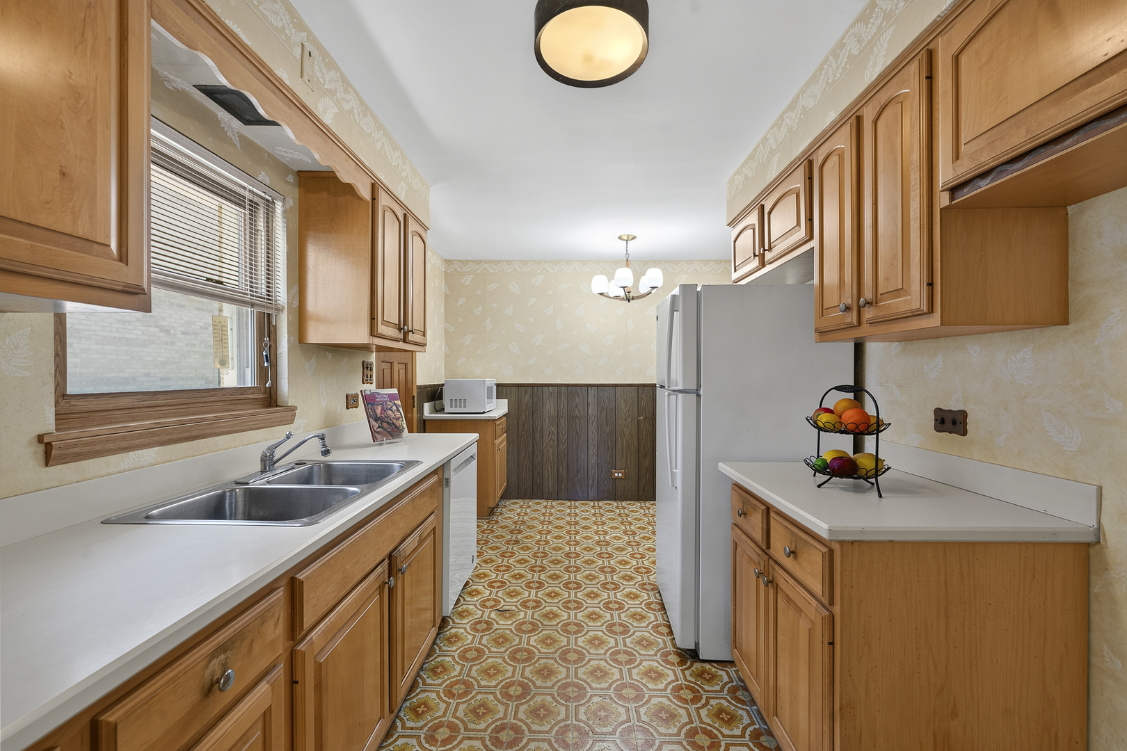 10042 Lamon Avenue Property Photo 15