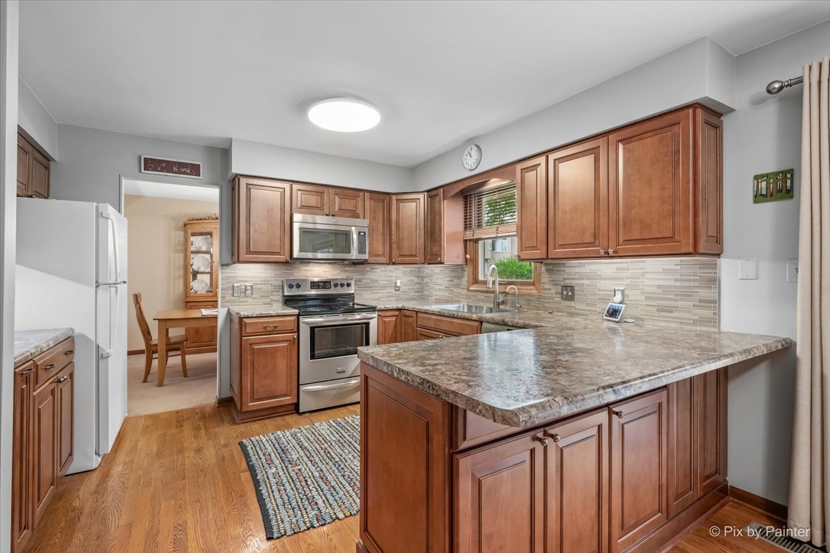 4402 Fox Creek Drive Property Photo 11