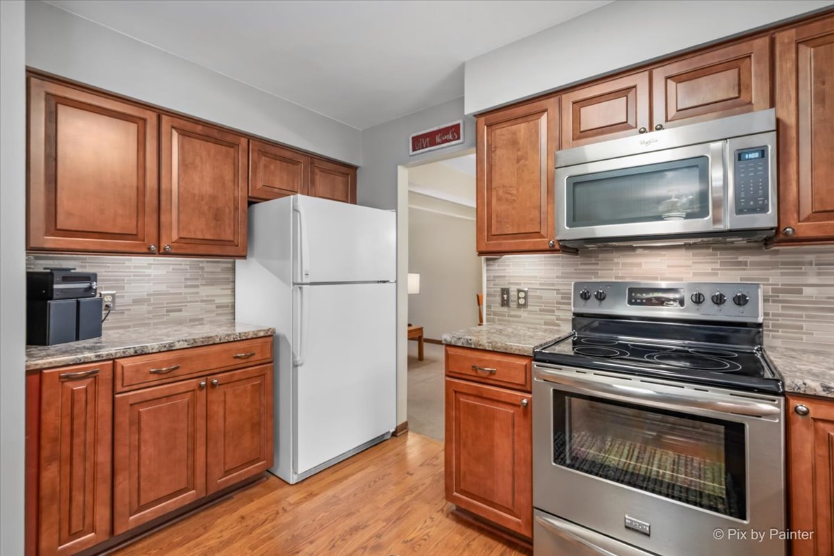 4402 Fox Creek Drive Property Photo 12
