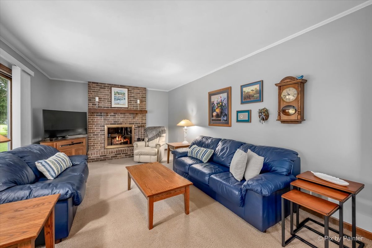 4402 Fox Creek Drive Property Photo 18