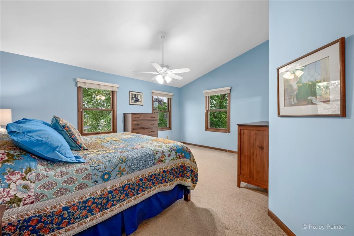 4402 Fox Creek Drive Property Photo 25