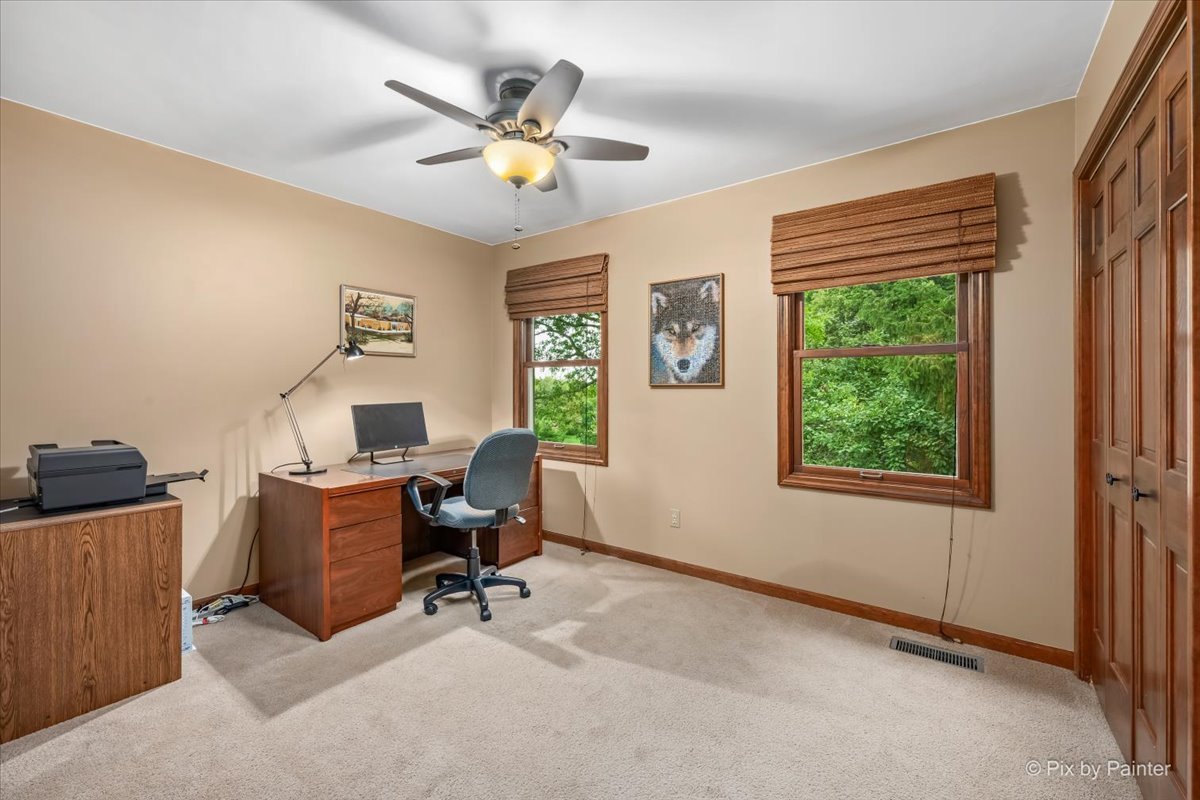 4402 Fox Creek Drive Property Photo 33