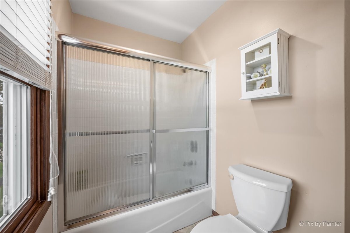 4402 Fox Creek Drive Property Photo 35
