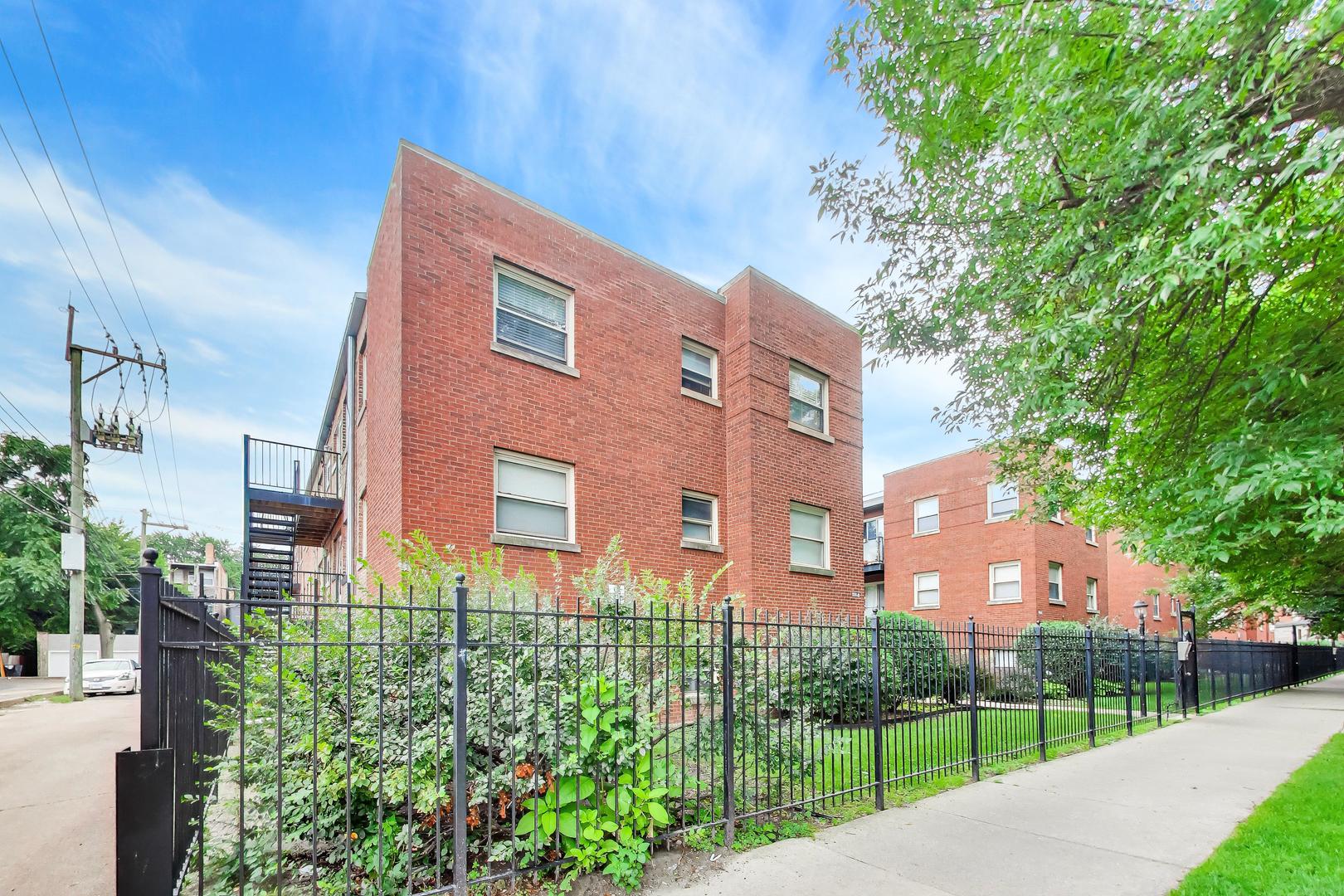 7533 N Damen Avenue R1 Property Photo 4