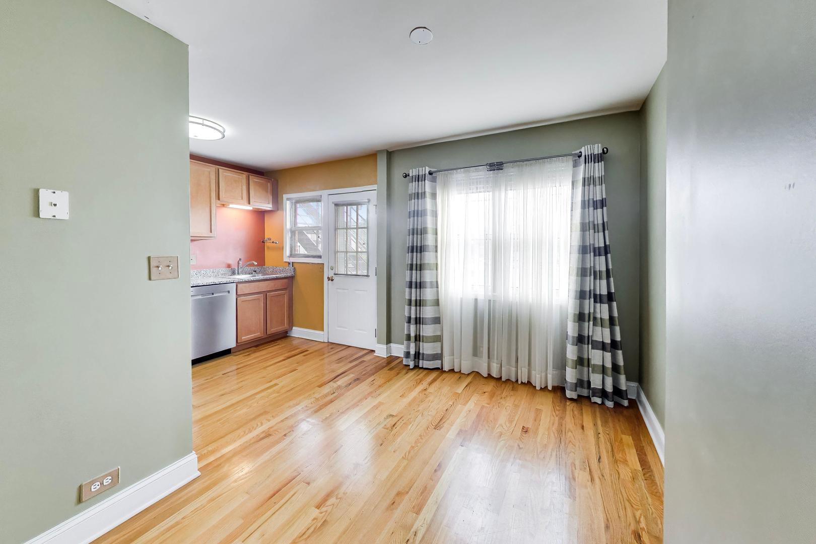 7533 N Damen Avenue R1 Property Photo 15