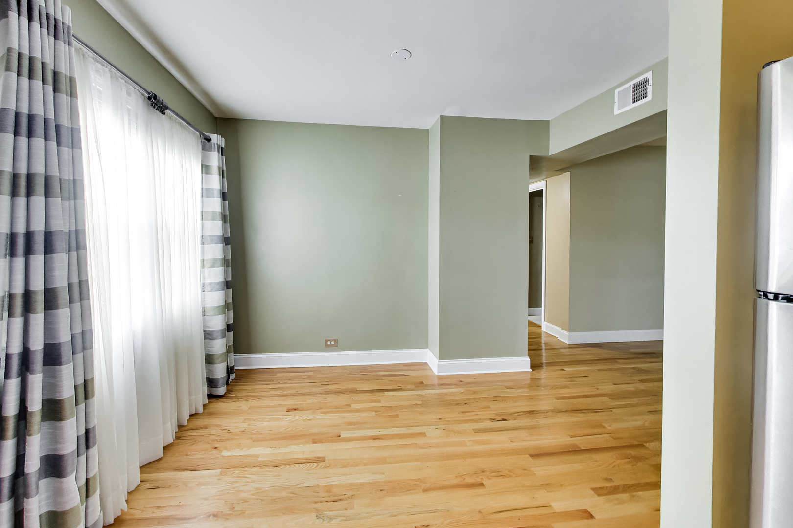 7533 N Damen Avenue R1 Property Photo 17