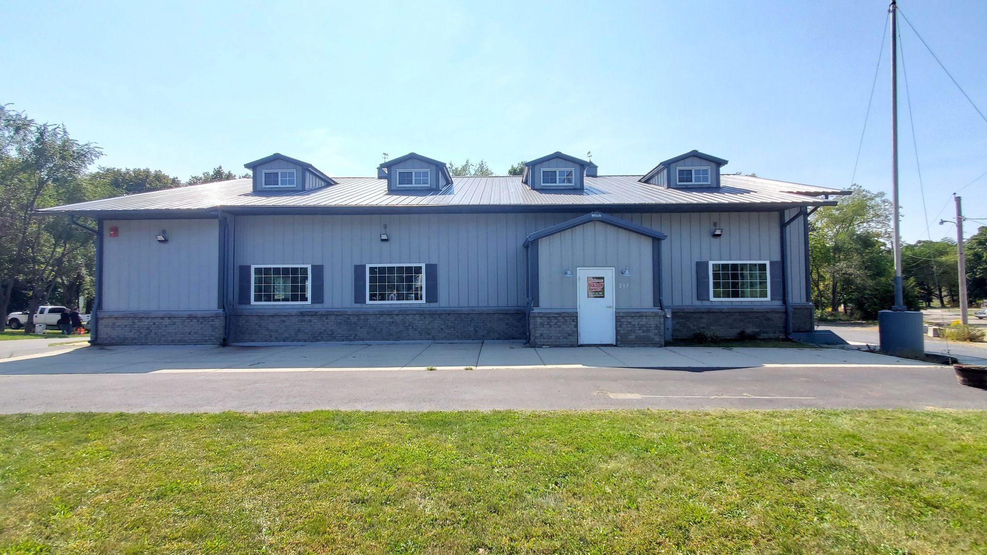 217 W State Road Property Photo 1