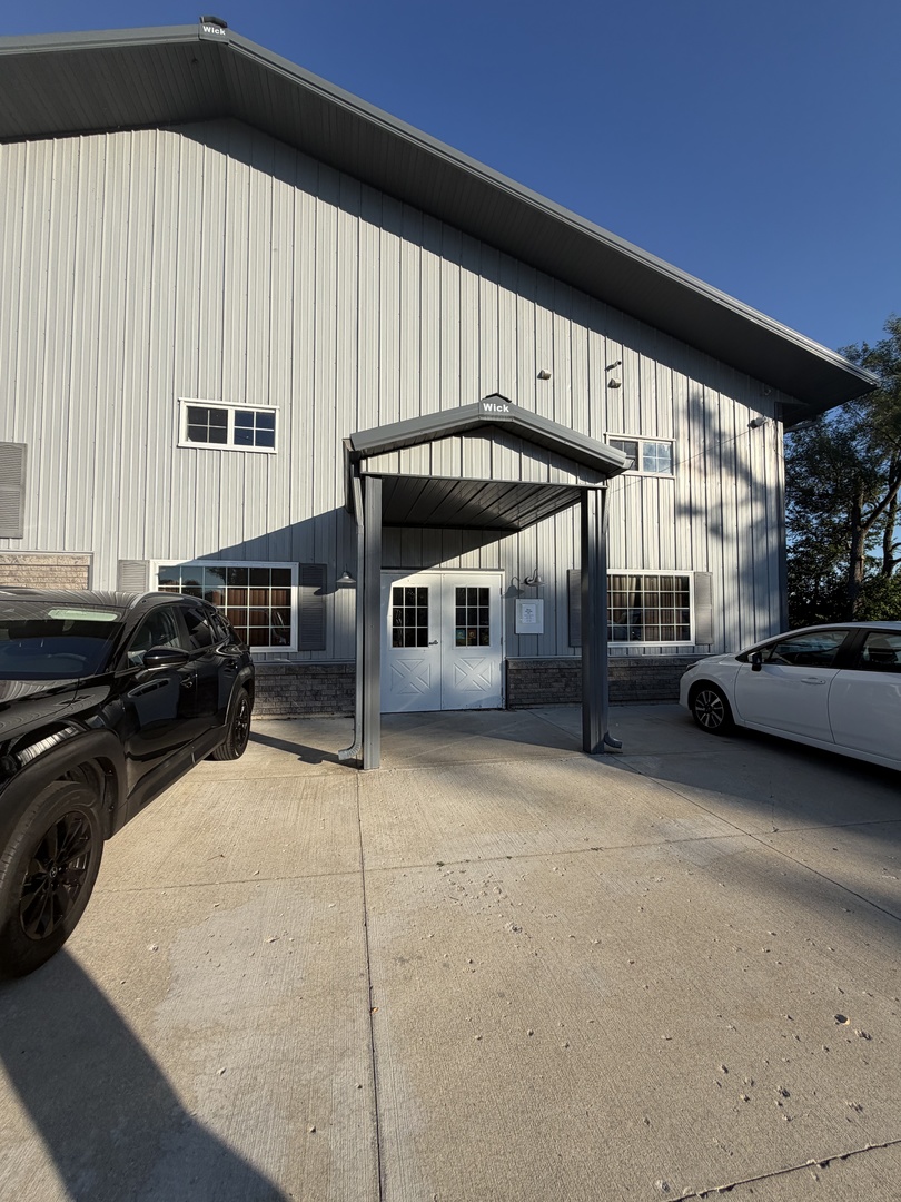217 W State Road Property Photo 3