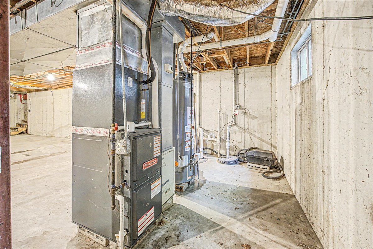 419 Center Street Property Photo 52