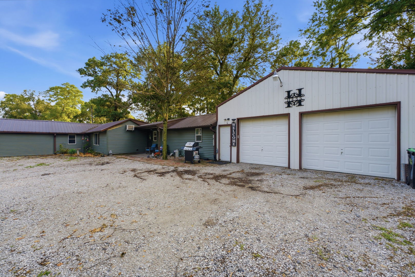 750 45th Street Property Photo 2