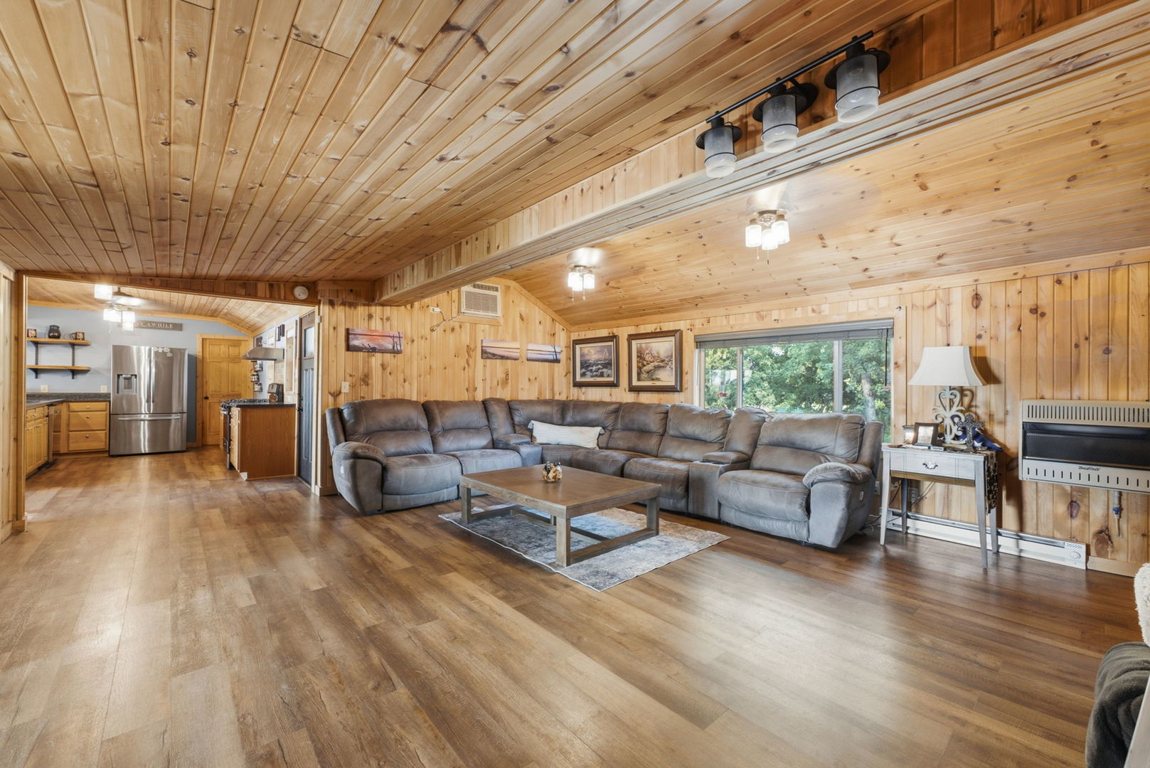 750 45th Street Property Photo 11