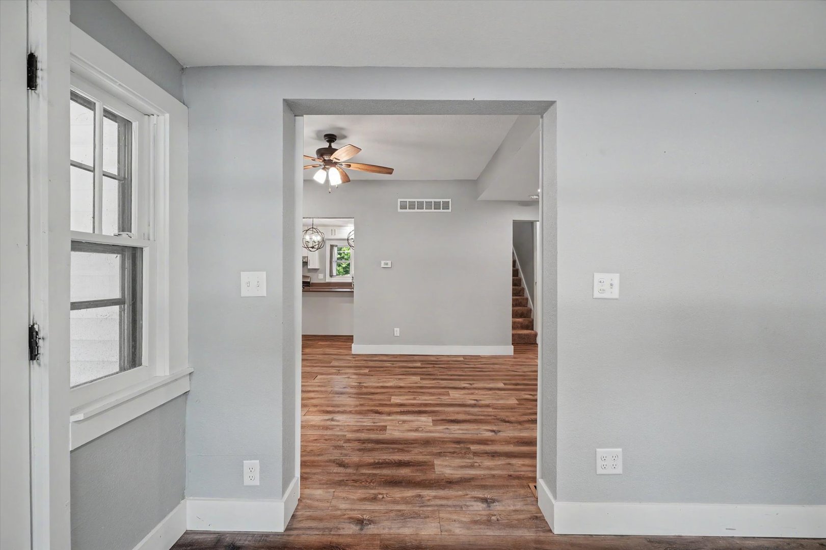 15 N Locust Street Property Photo 11