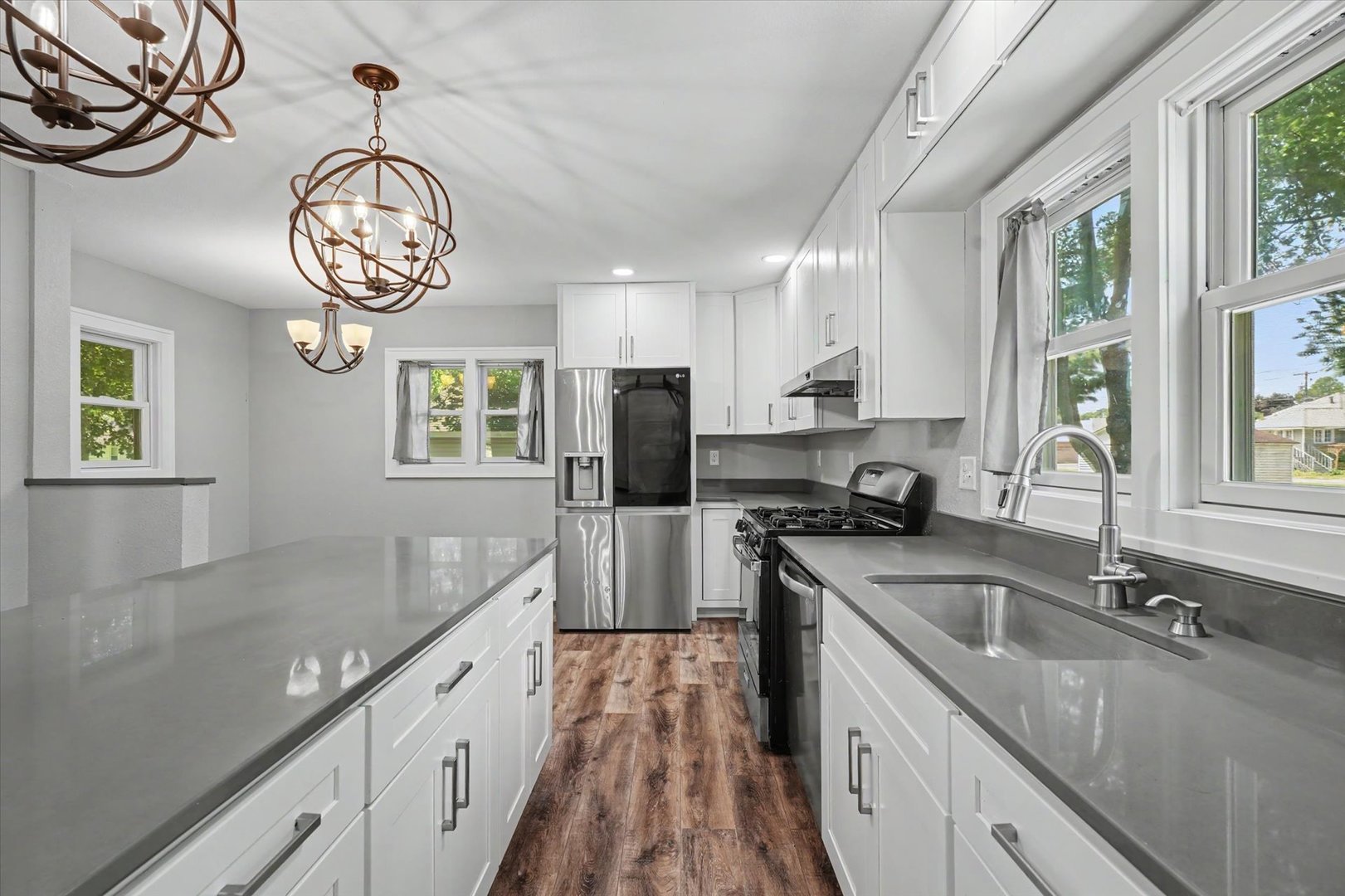 15 N Locust Street Property Photo 18
