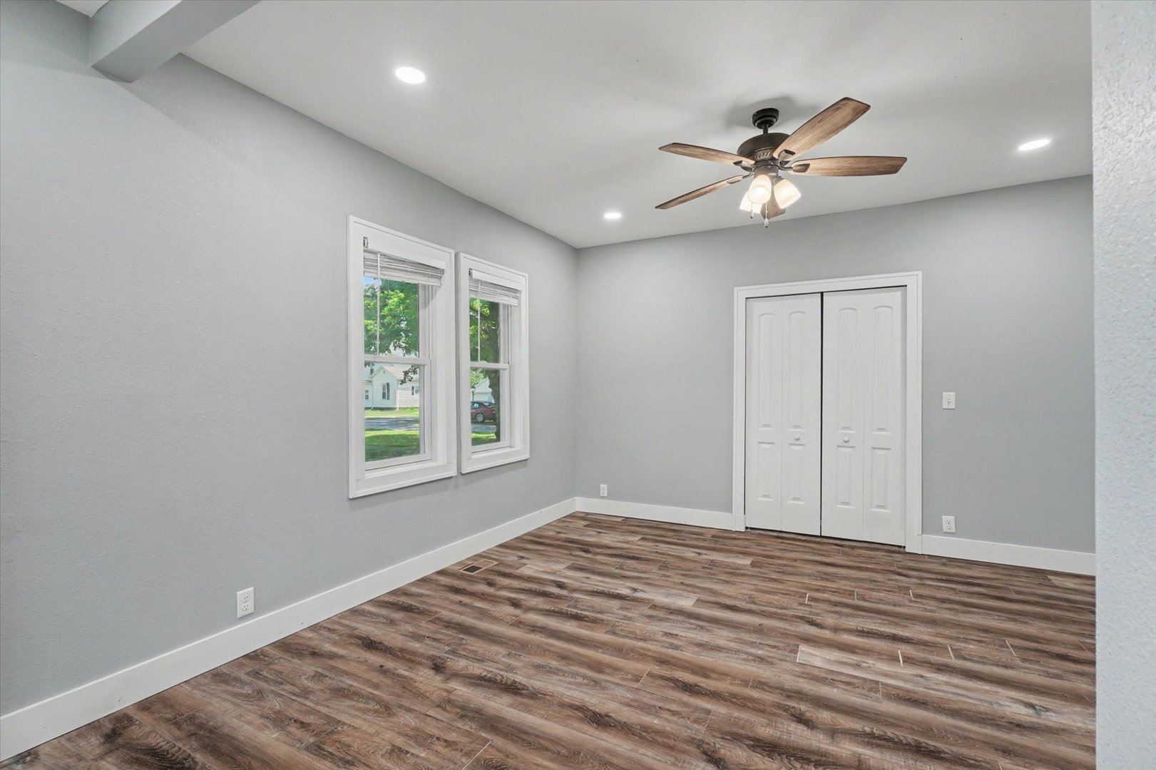 15 N Locust Street Property Photo 29
