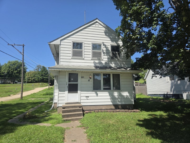 601 7th Avenue Property Photo 1