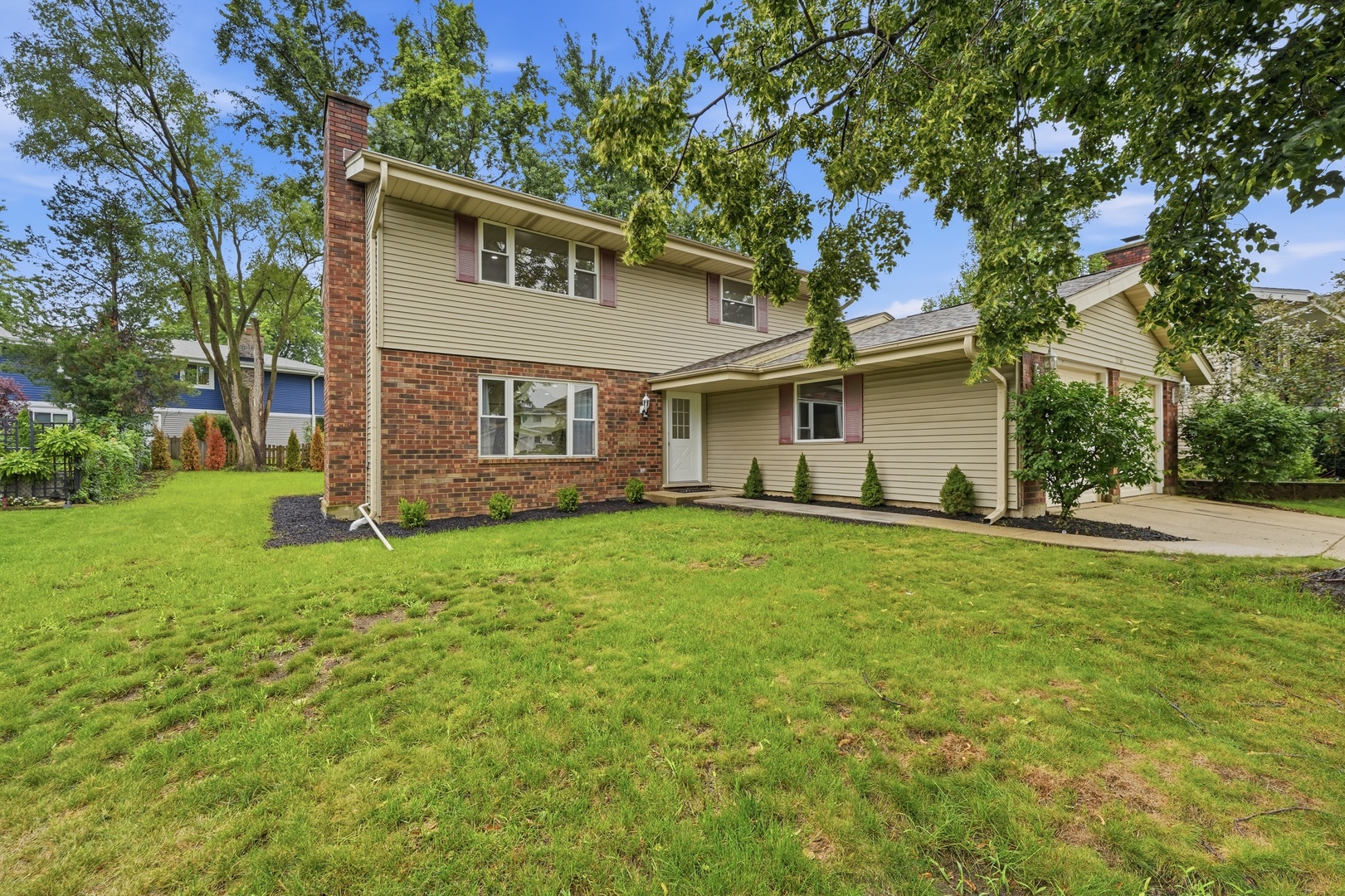 1134 Pinehurst Lane Property Photo 1