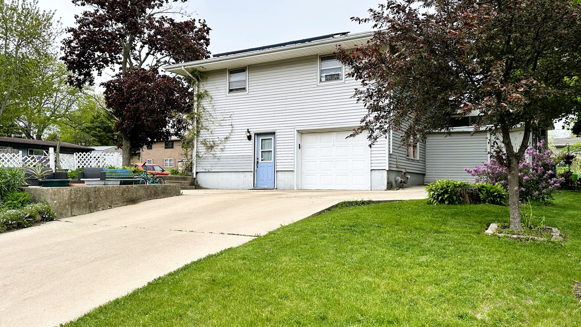 220 Beacon Drive Property Photo 4