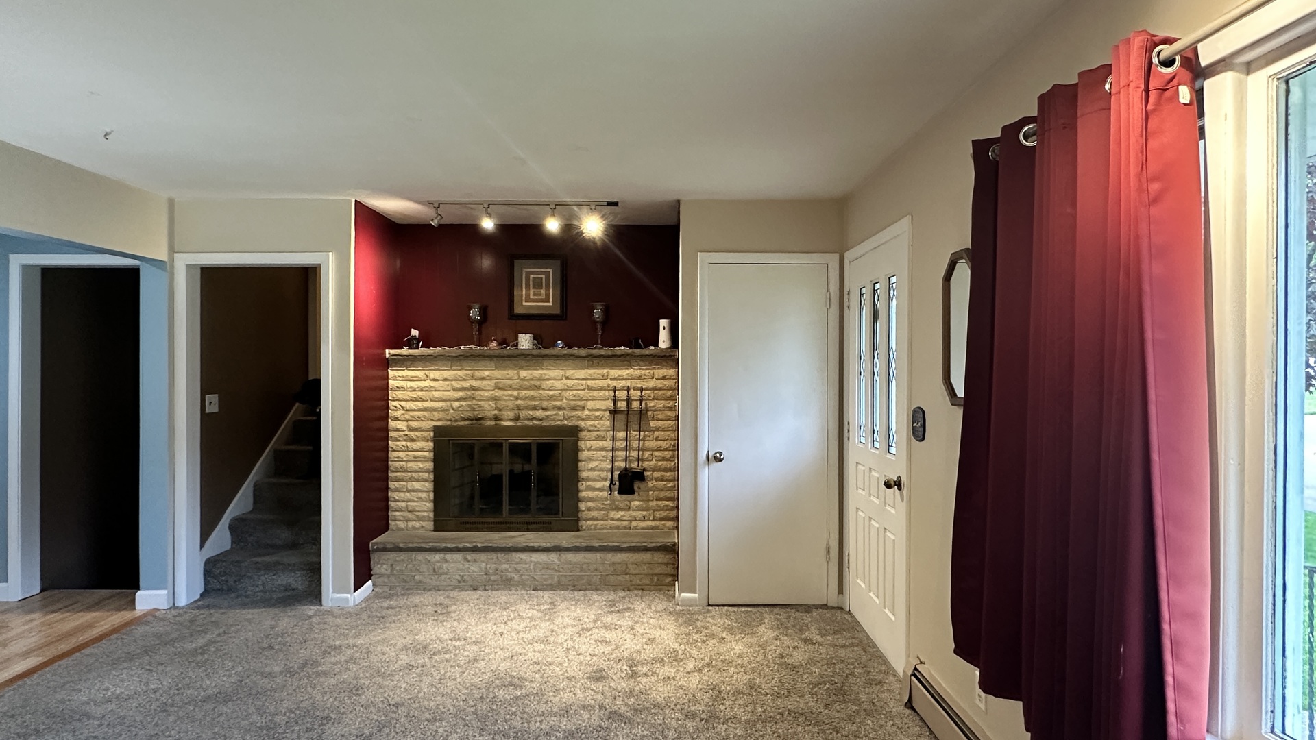 220 Beacon Drive Property Photo 8