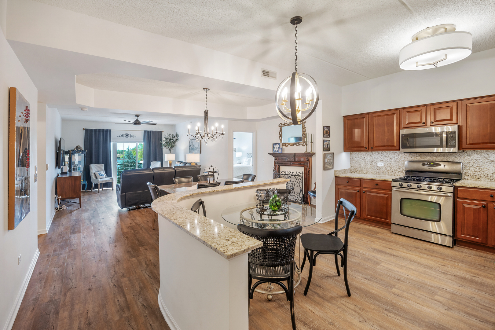 1479 N Milwaukee Avenue 307 Property Photo 4