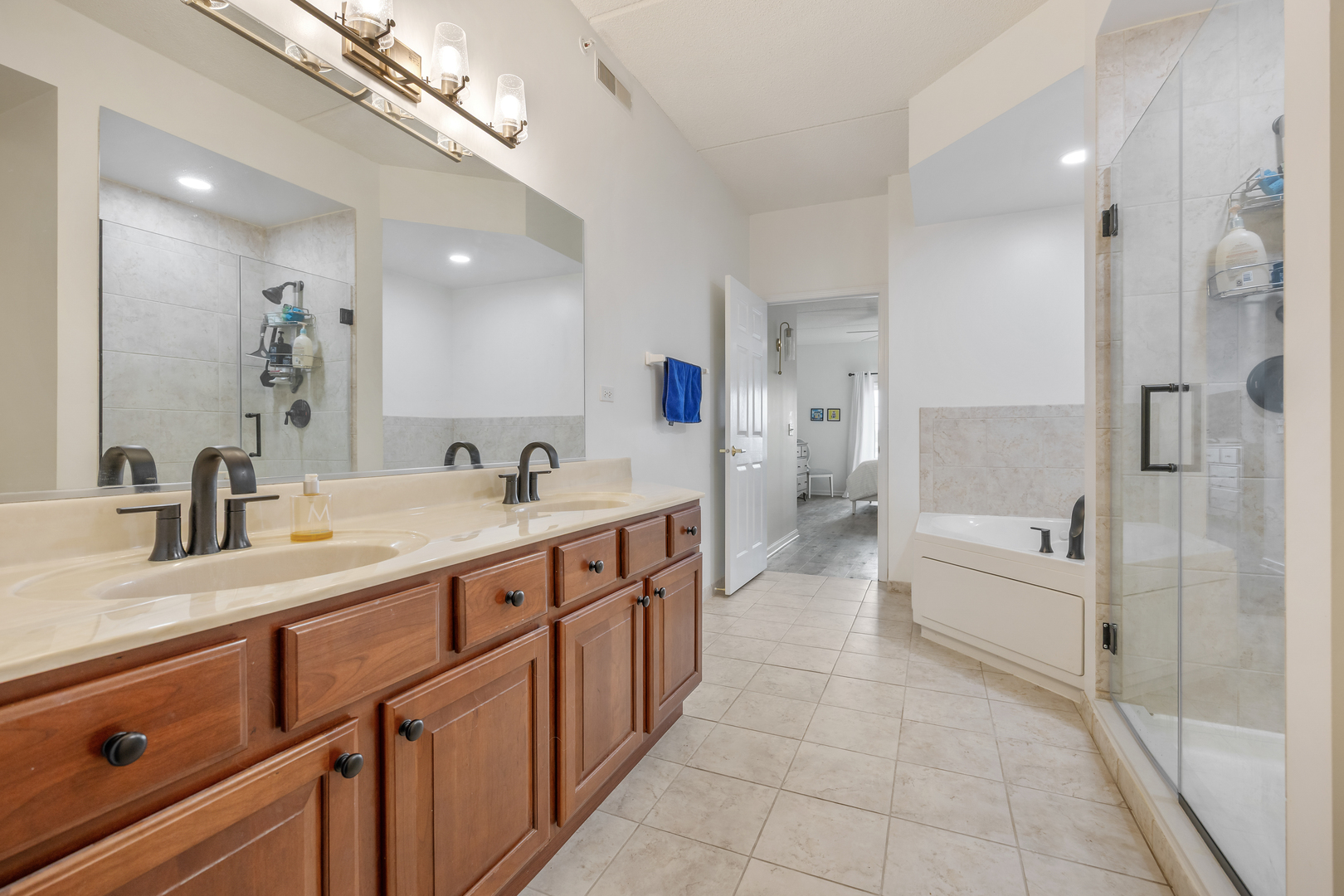 1479 N Milwaukee Avenue 307 Property Photo 16