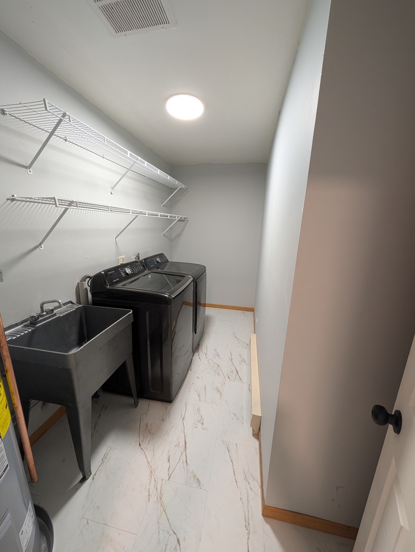 37055 N Capillo Avenue Property Photo 9