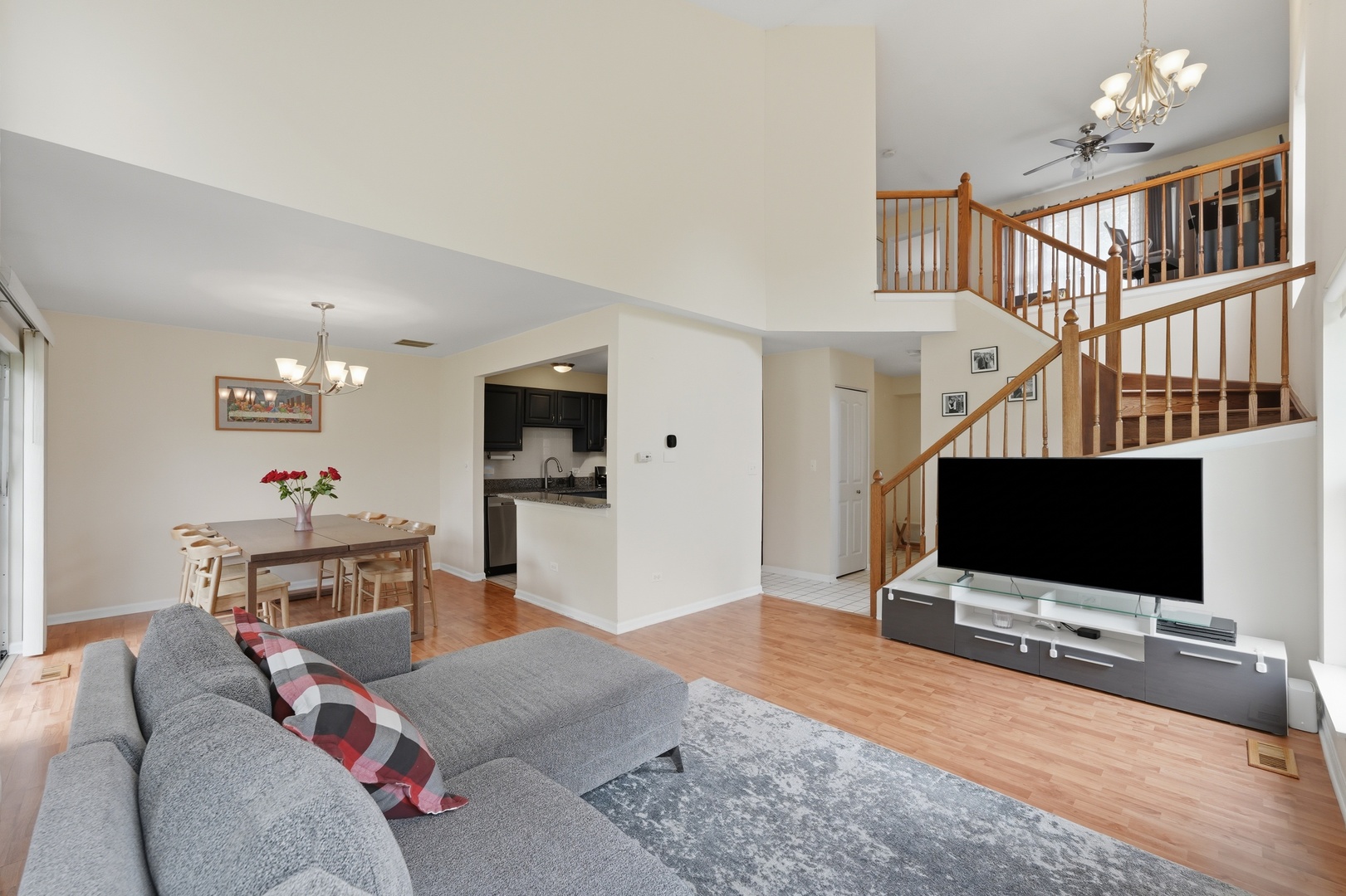 1984 Persimmon Court Property Photo 6
