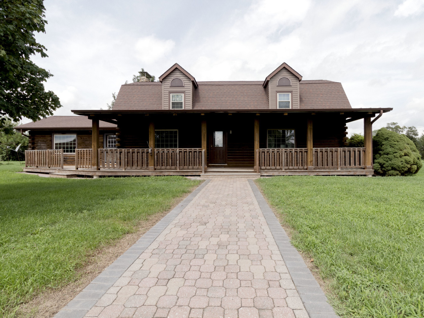 6487 W Walnut Street Property Photo 1