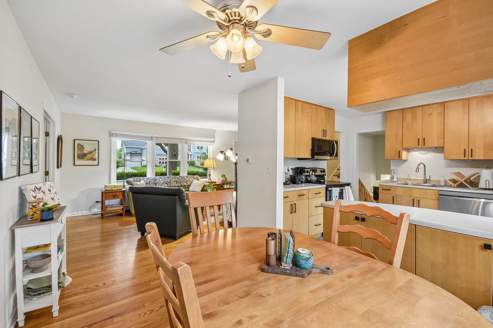 26w473 Parkway Drive Property Photo 10
