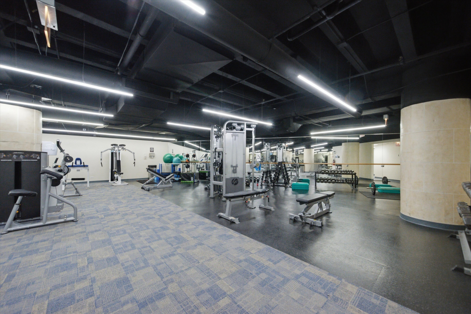 680 N Lake Shore Drive 822 Property Photo 19