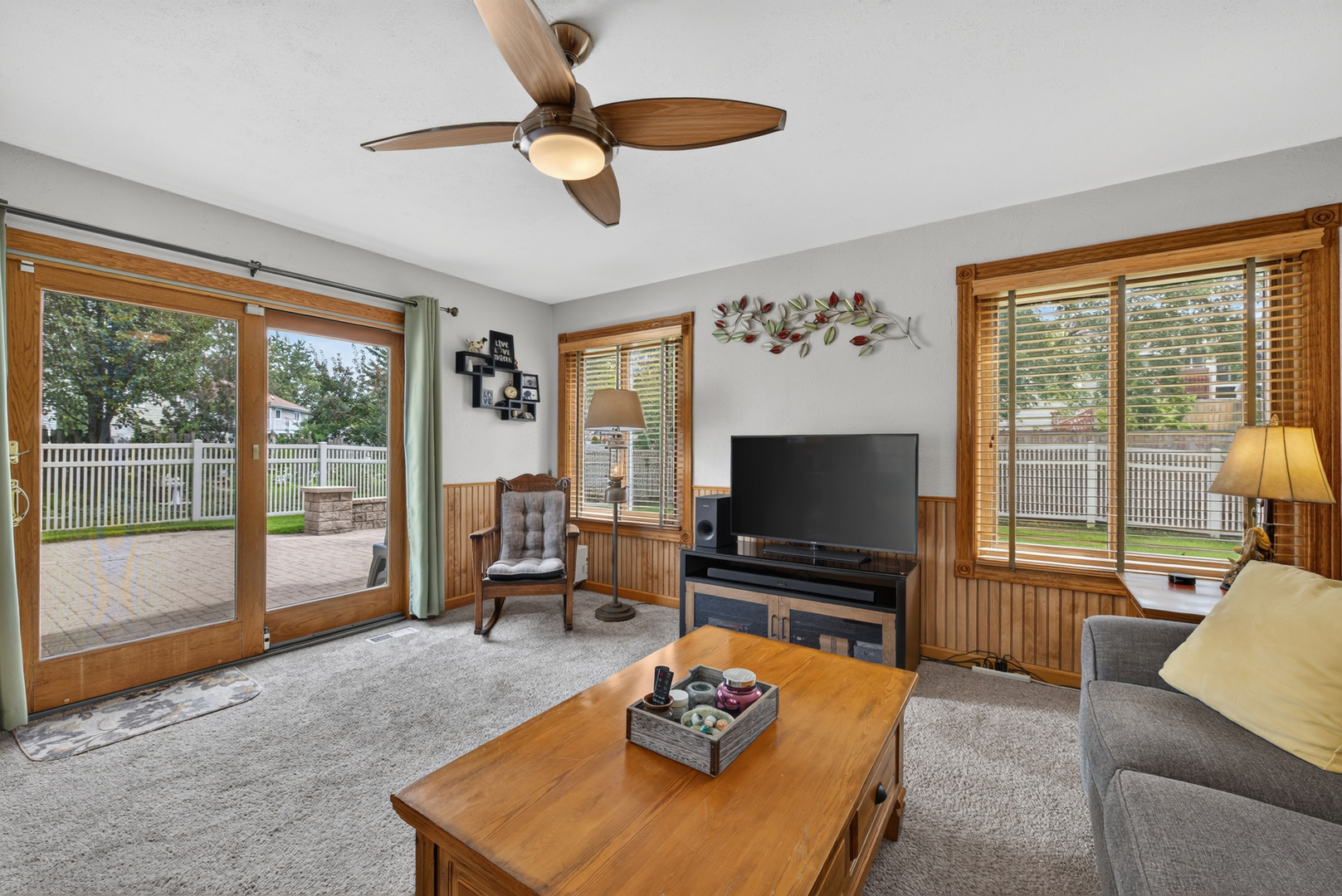 909 Shorewood Drive Property Photo 10