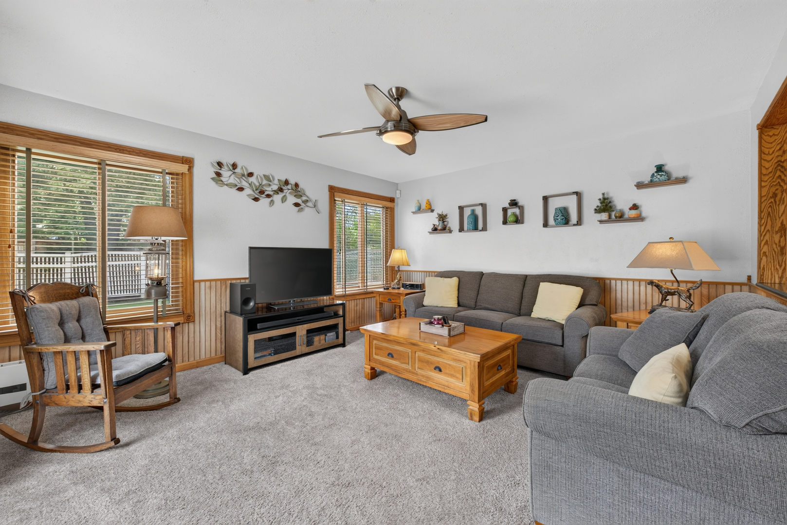 909 Shorewood Drive Property Photo 11