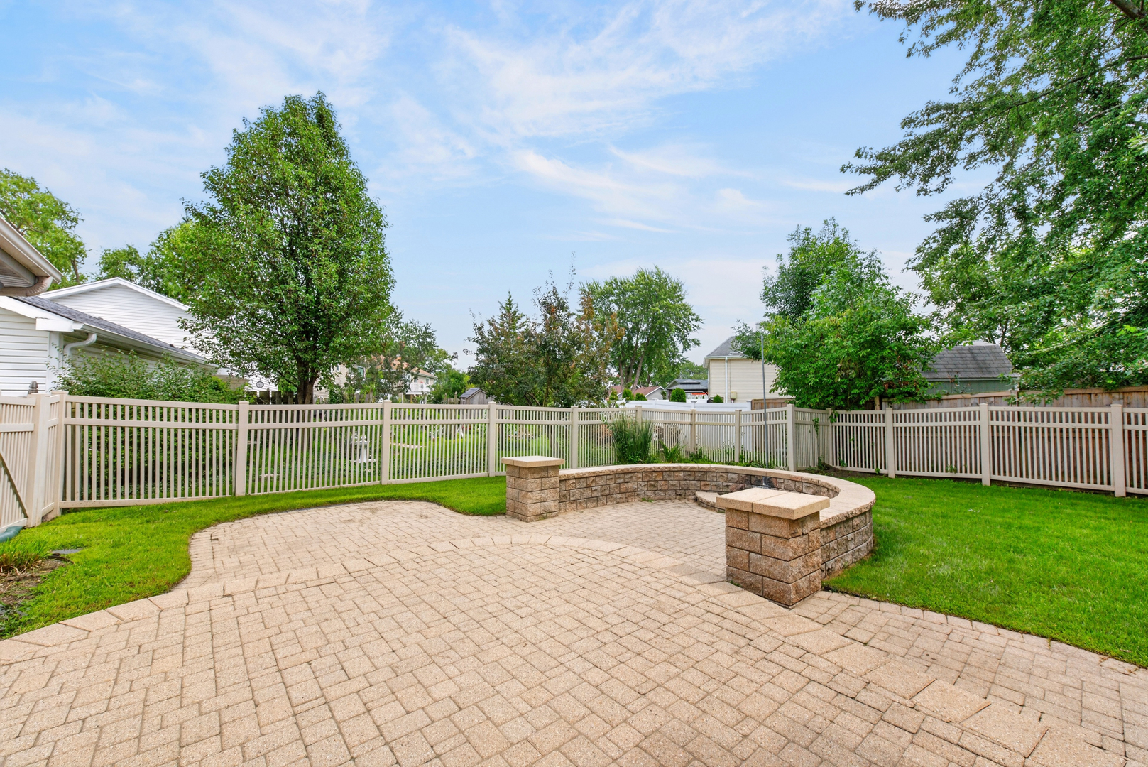 909 Shorewood Drive Property Photo 19