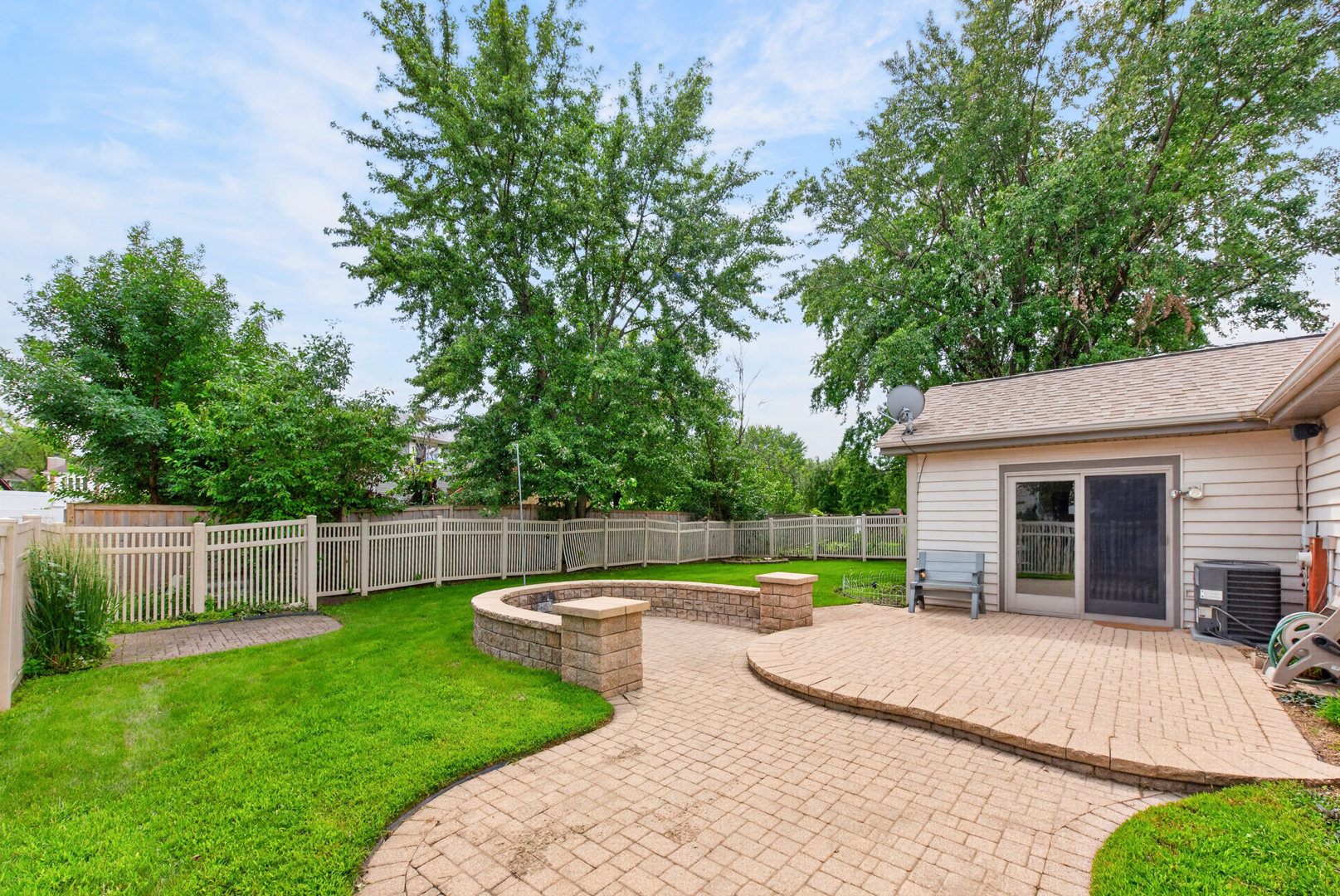 909 Shorewood Drive Property Photo 20