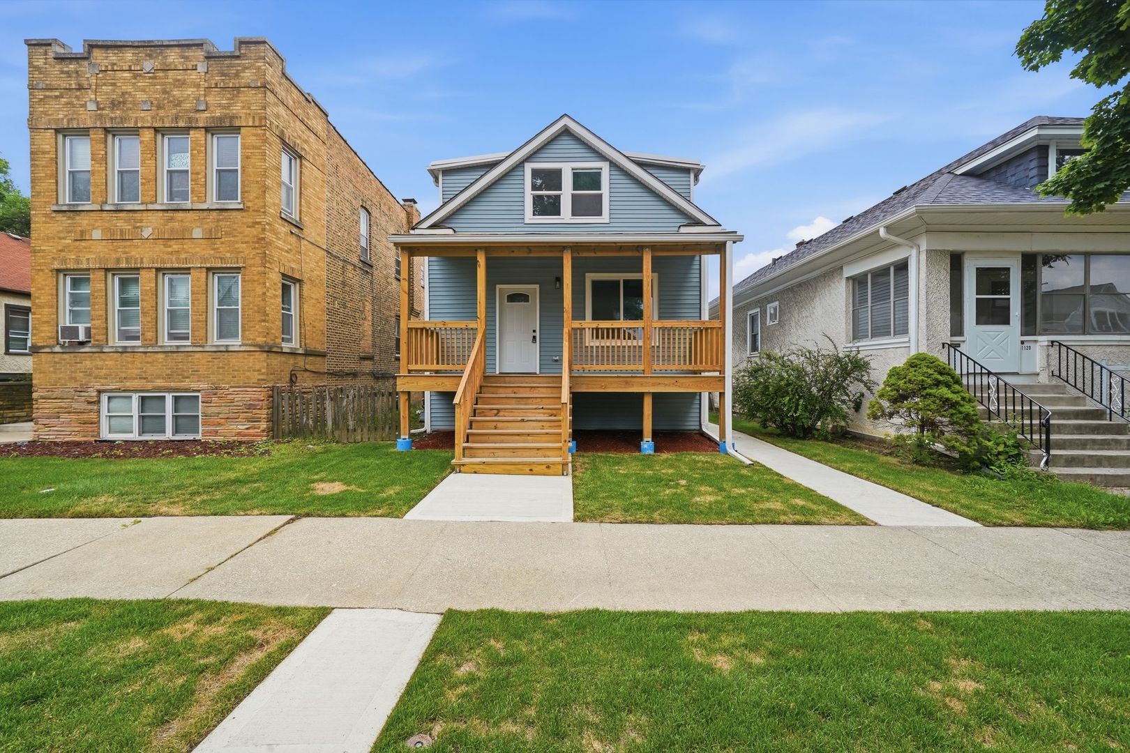 1118 Thomas Avenue Property Photo 1