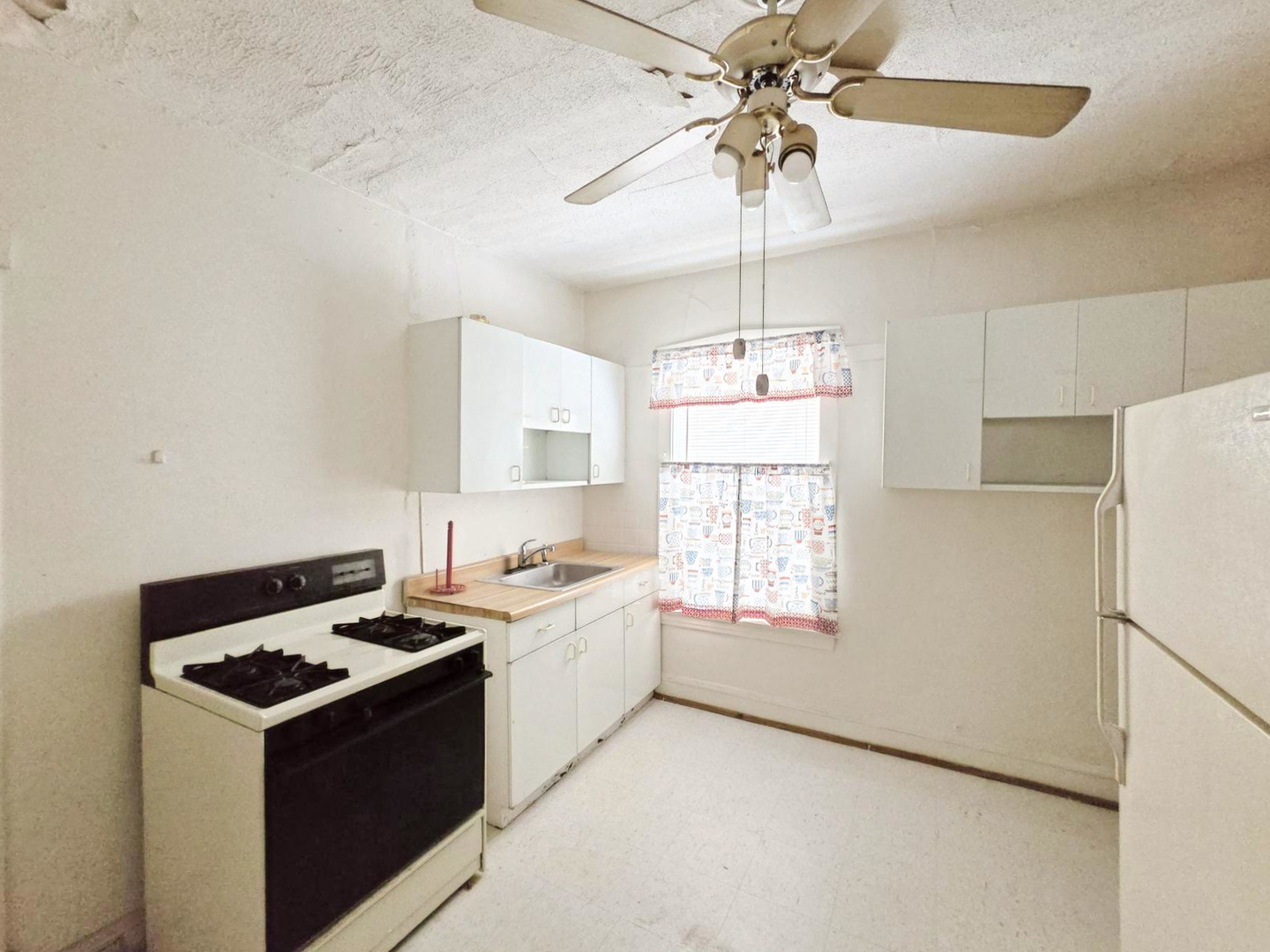12729661 Property Photo 8