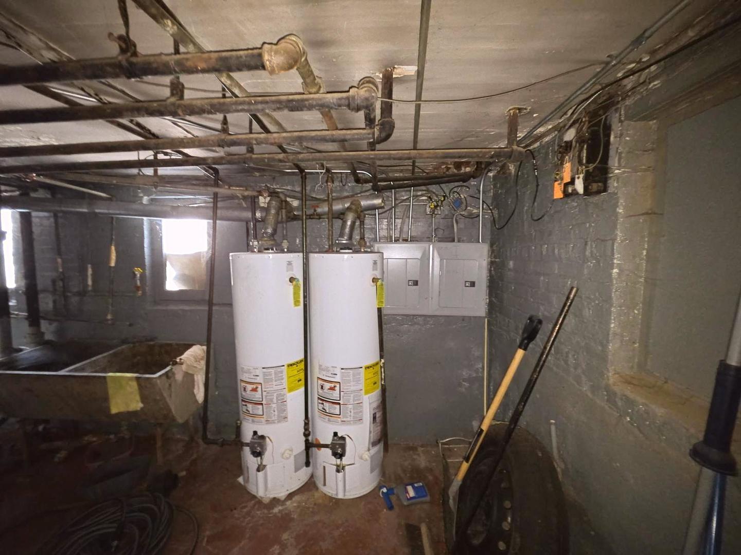12729661 Property Photo 15