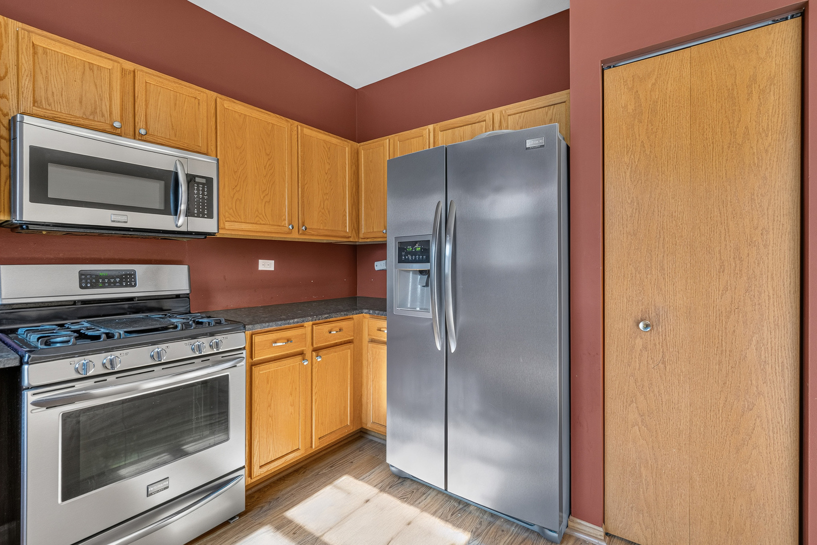 2325 Graystone Drive Property Photo 3