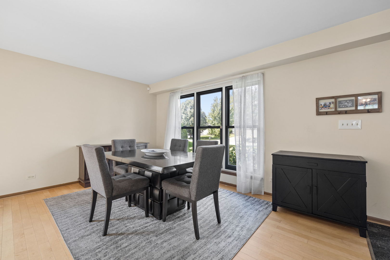 556 Foxford Road Property Photo 3