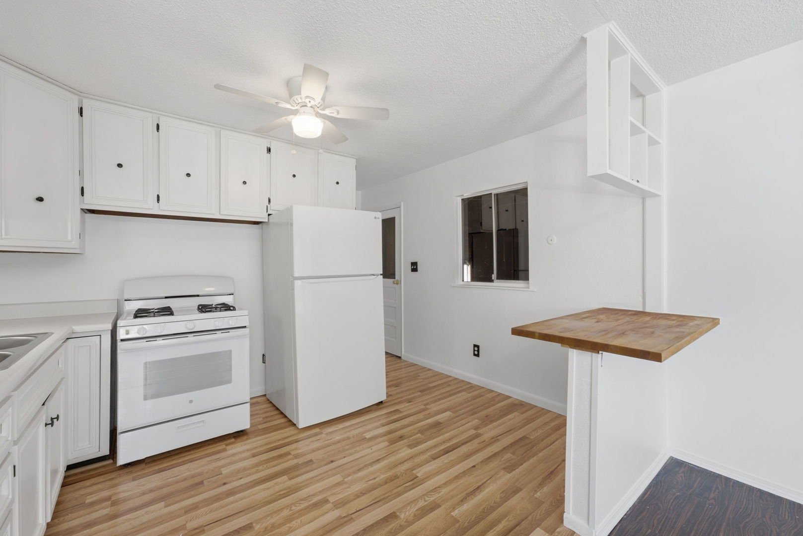 414 15th Place Property Photo 10