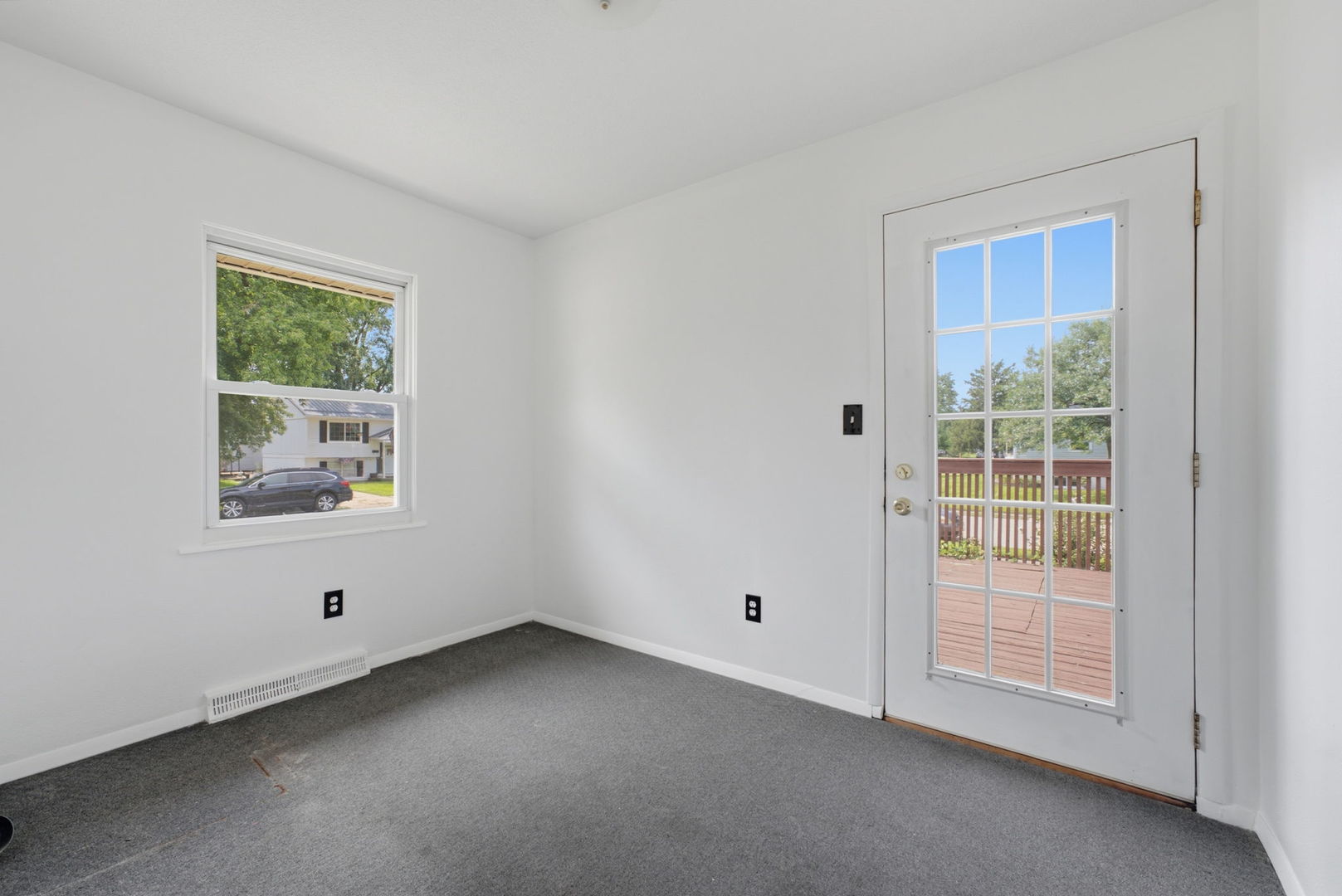 414 15th Place Property Photo 13