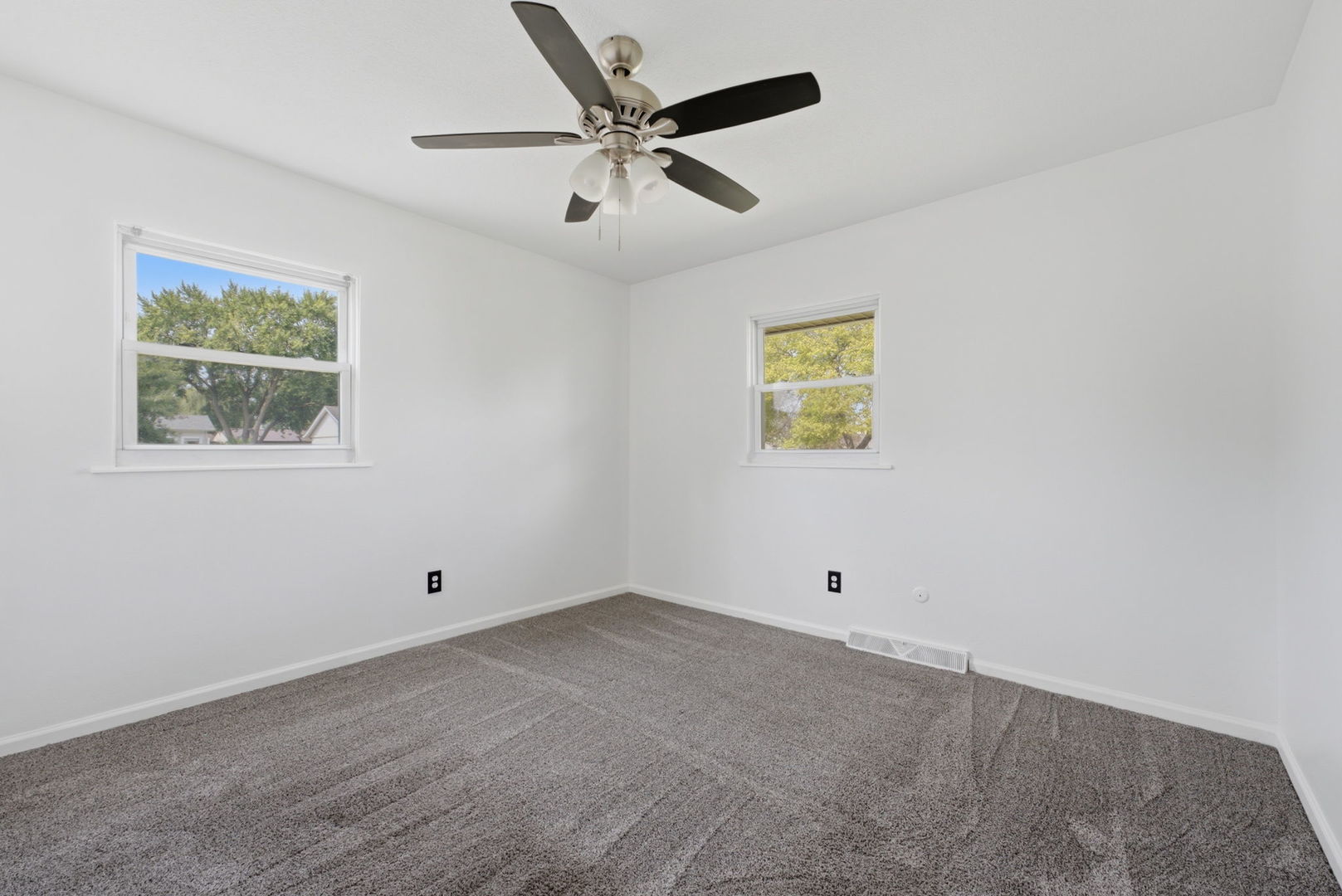 414 15th Place Property Photo 15