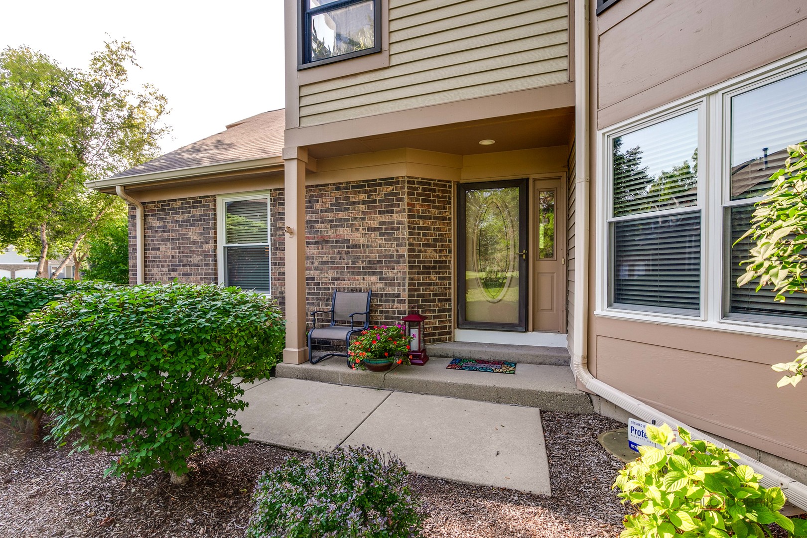 187 Willow Parkway Property Photo 1