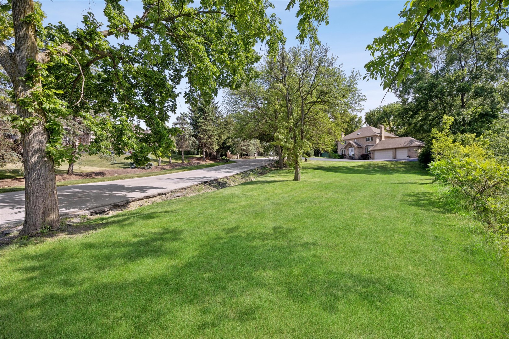 11131 Dineff Road Property Photo 2