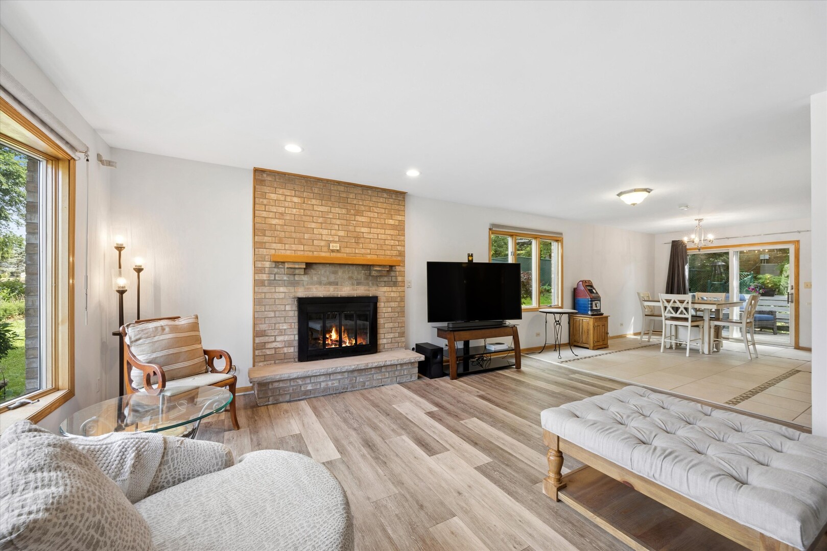 11131 Dineff Road Property Photo 12