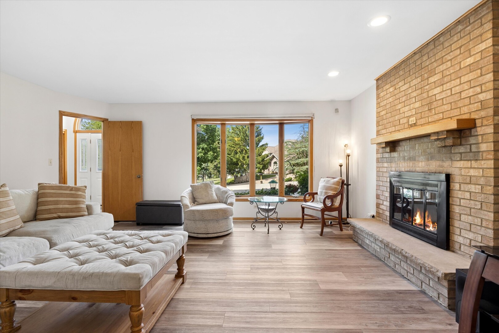 11131 Dineff Road Property Photo 14